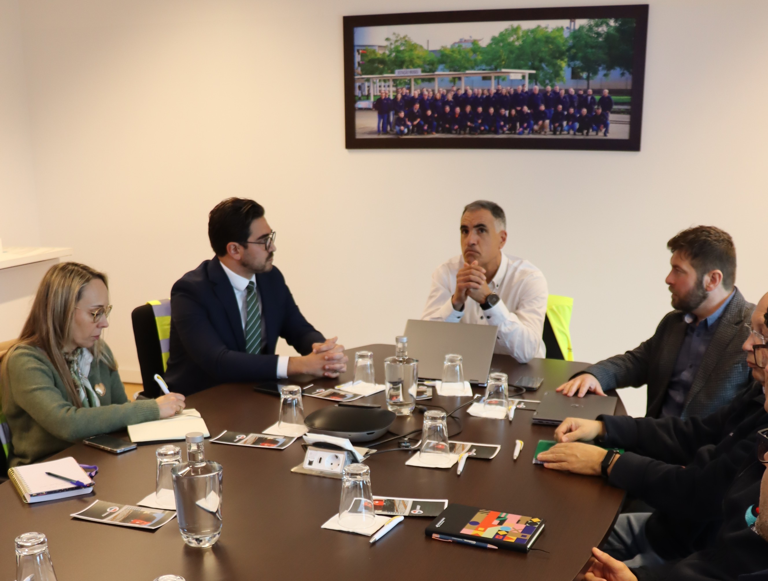 Presidente da Câmara Municipal visita instalações do SIMEF