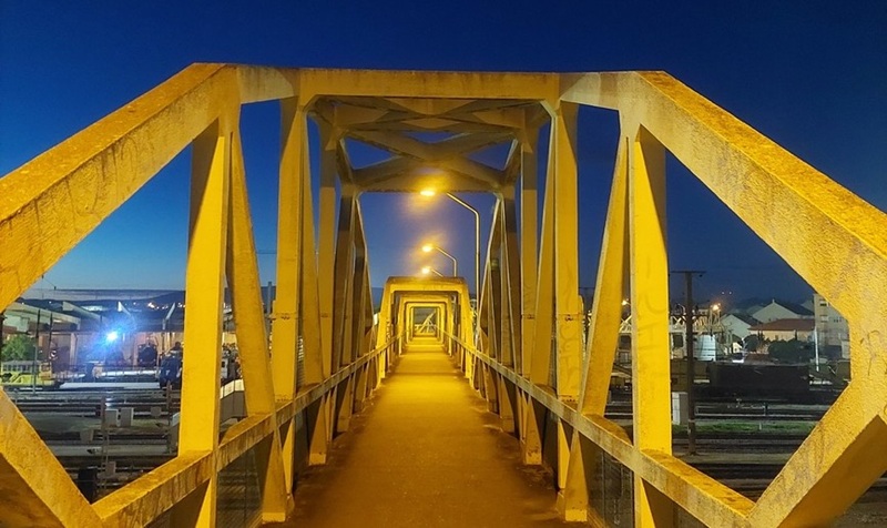 Entroncamento investe na modernização da iluminação da ponte pedonal