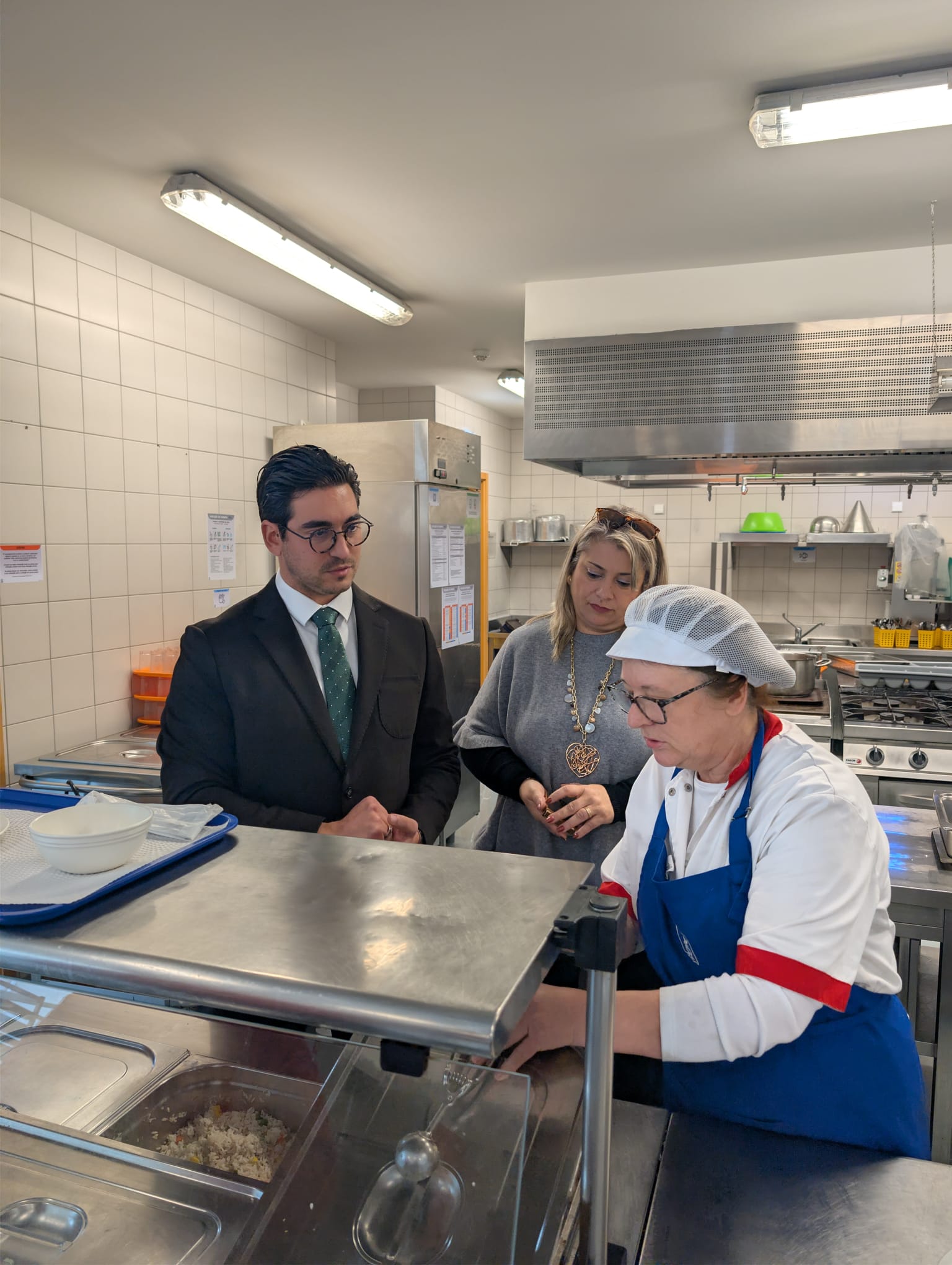 Presidente da Câmara do Entroncamento realiza visita surpresa ao refeitório da Escola Básica da Zona Verde